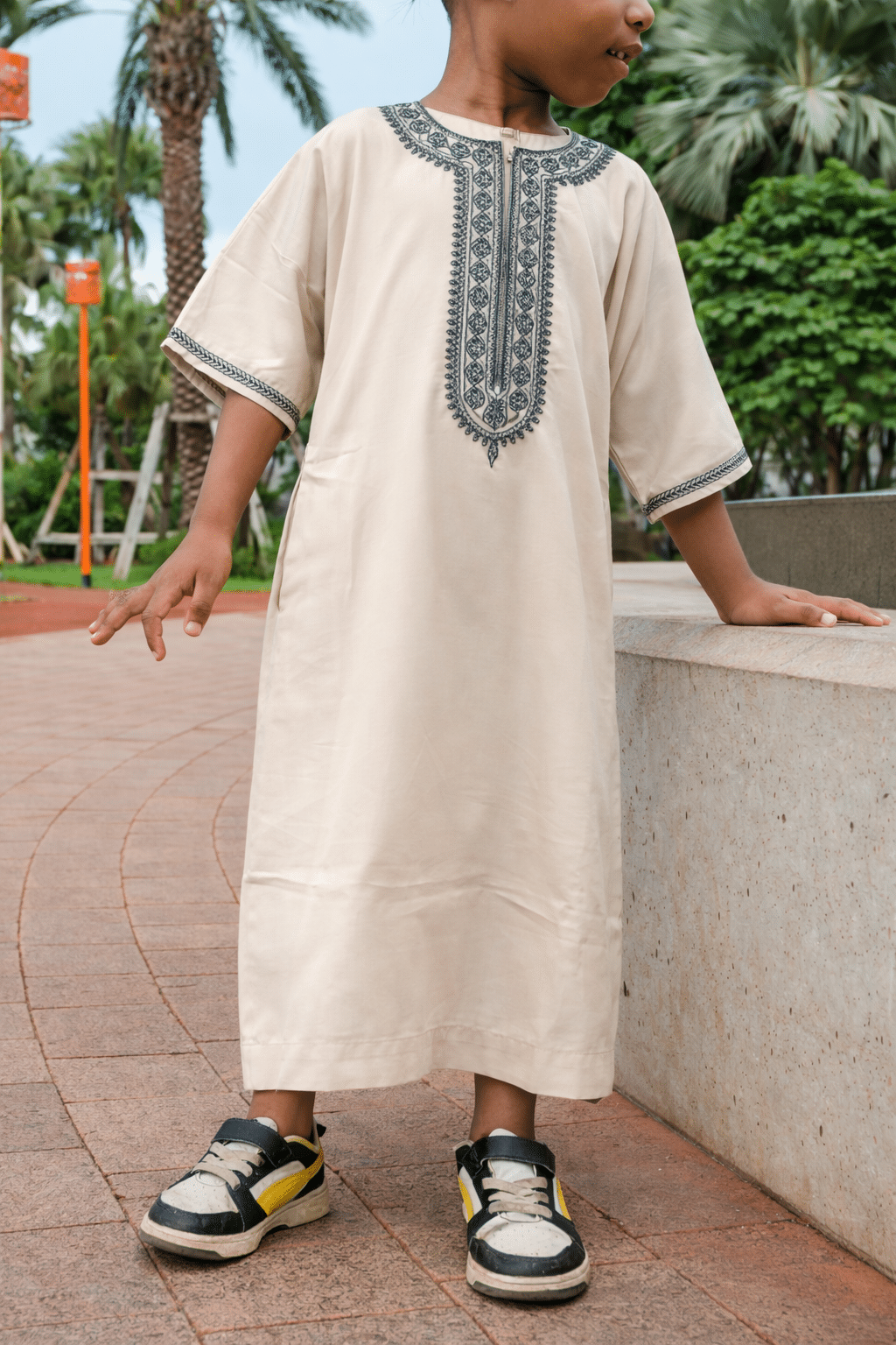 Gandoura Enfant - Beige - Muslim Boutik Réunion Gandoura Enfant - Beige – Image 1