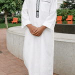 Qamis Brodé Enfant - Blanc et Noir